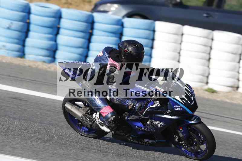 Archiv-2025/02 28.-31.01.2025 Moto Center Thun Jerez/gruen-green/404